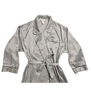 Vintage Amelia's Long Satin Robe Womens Size Medium Belted Oversized Kimono